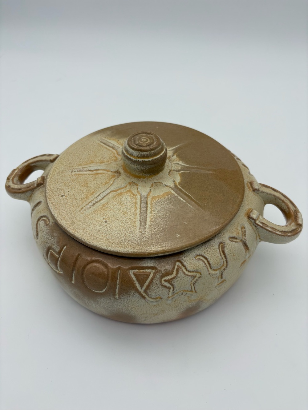 Frankoma desert gold wagon wheel ceramic casserole serving dish